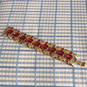 Banana Republic gold tone/pink stone bracelet